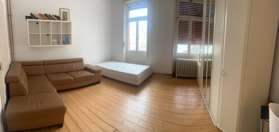 Eine schöne und helle Wohnung in Frankfurt zu vermieten 4 zimmer