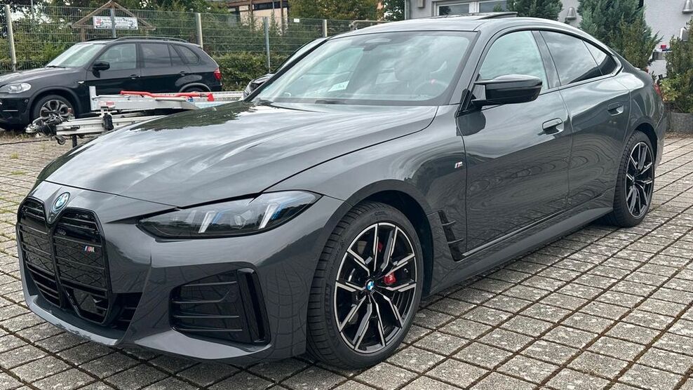 BMW i4 15.900 km 54.500 € Mühlheim am Main 63165