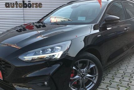 Ford Focus 94.000 km 19.900 € Darmstadt 64295