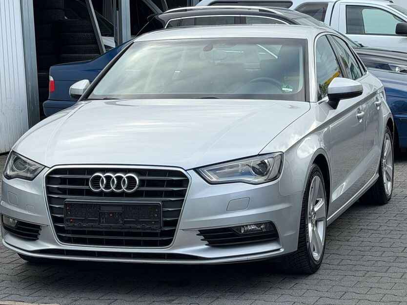 Audi A3 127.000 km 13.999 € Offenbach am Main 63075