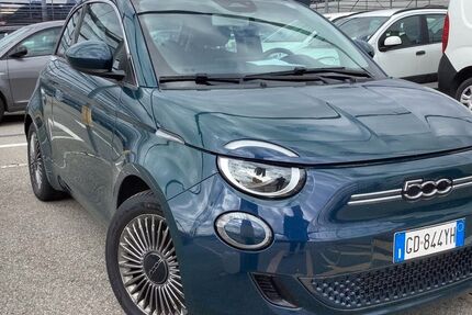 Fiat 500 35.000 km 12.500 &euro; Frankfurt am Main 60326