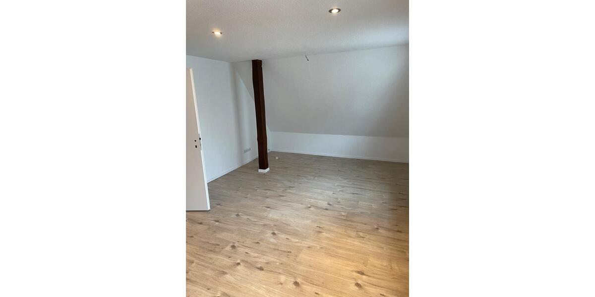 4 ZKB DW ab sofort in HU-Großauheim zu vermieten! 4 zimmer