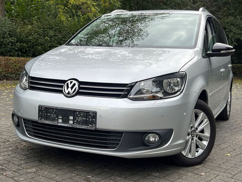 VW Touran 212.000 km 7.900 € Groß Gerau 64521