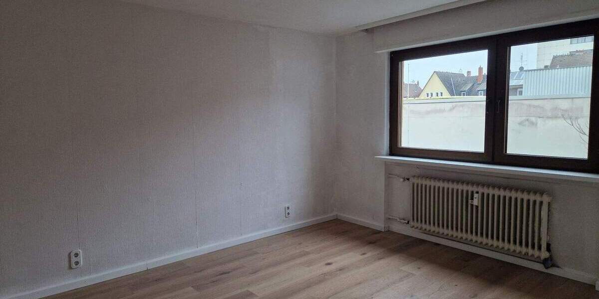 Etagenwohnung Hanau - 3 Zimmer, 79 m&sup2;, 998&euro; | Angebot:25677996