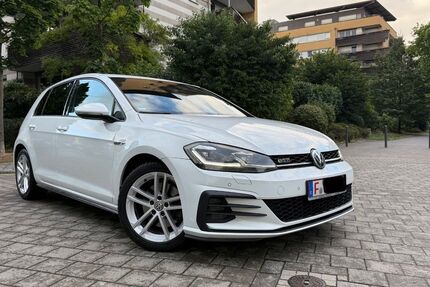 VW Golf 231.584 km 14.690 € Frankfurt am Main 60486