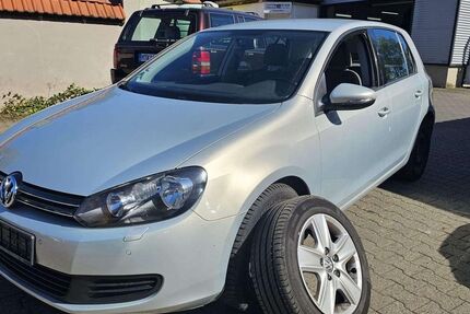 VW Golf 114.000 km 6.999 € Eppstein 65817