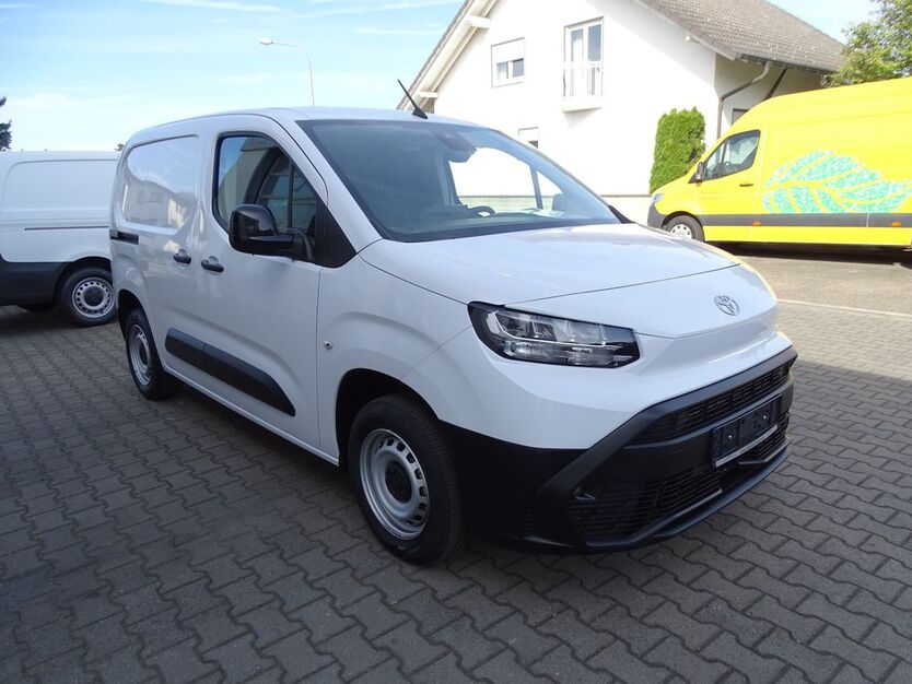 Toyota Proace City 17.500 km 18.990 € Rodgau 63110