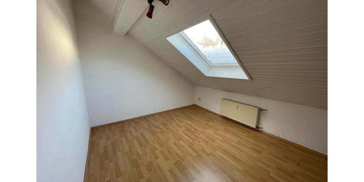 Penthousewohnung mit großem Balkon, Blick Frankfurt Skyline 5 zimmer