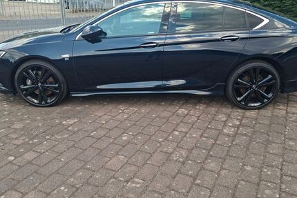 Opel Insignia 109.500 km 15.200 &euro; Hanau 63456