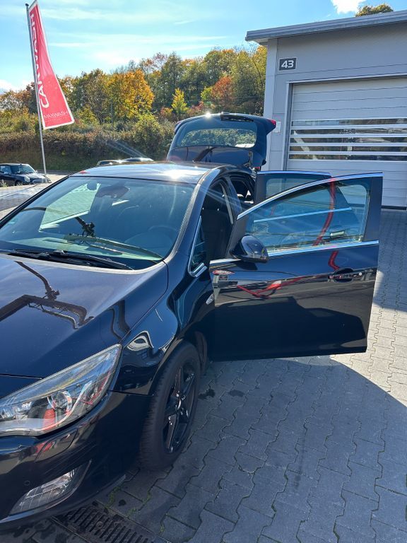 Opel Astra 320.000 km 2.800 € Hattersheim 65795