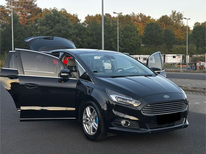S-Max