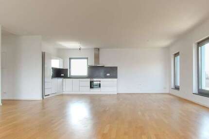 Wohnung Bad Homburg - 3 Zimmer, 152 m&sup2;, 2.200&euro; | Angebot:27101906