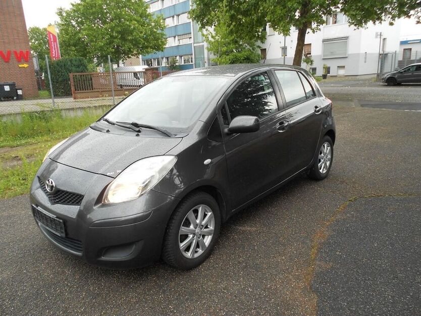 Yaris