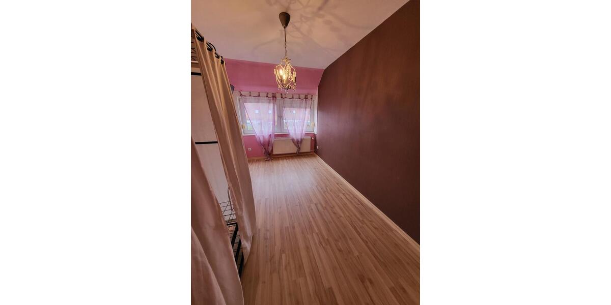 Reihenhaus Frankfurt am Main Sachsenhausen Süd - 5 Zimmer, 110 m&sup2;, 225.000&euro; | Angebot:25987425