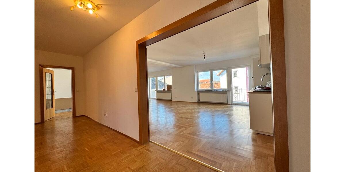 Exklusive, lichtdurchflutete 5,5 Zimmer-Wohnung - Saniert 5.5 zimmer