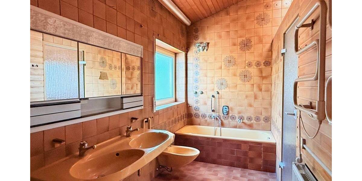 Reihenmittelhaus Offenbach am Main Bieber - 5 Zimmer, 164 m&sup2;, 398.000&euro; | Angebot:25705193