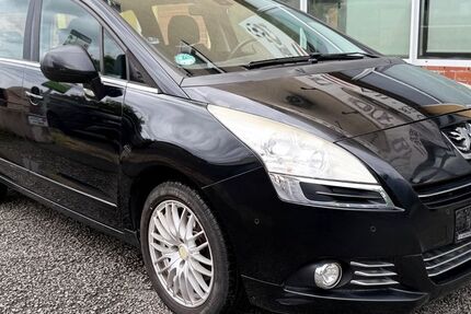 Peugeot 5008 220.000 km 2.800 € Flörsheim am Main 65439