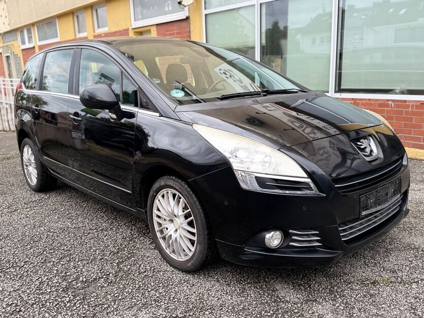 Peugeot 5008 220.000 km 2.800 € Flörsheim am Main 65439