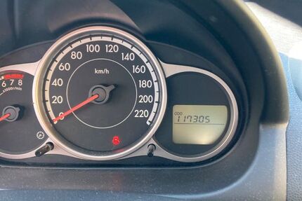 Mazda 2 117.330 km 4.875 &euro; Alzenau 63755