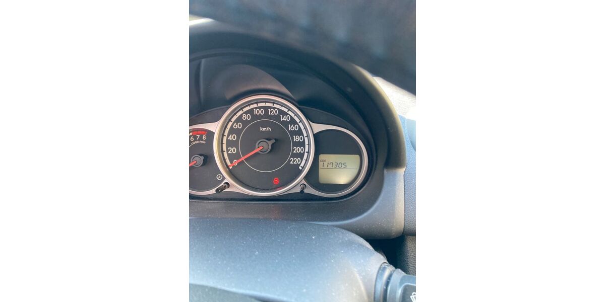 Mazda 2 117.330 km 4.875 &euro; Alzenau 63755