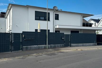 Haus Gründau - 1 Zimmer, 330 m&sup2;, 1.000.000&euro; | Angebot:26920383