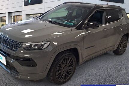 Jeep Compass 77.316 km 23.440 € Frankfurt 60314