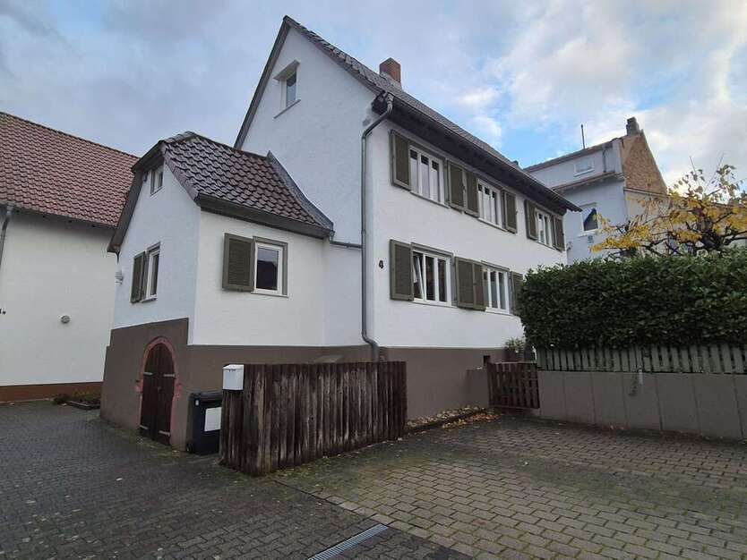 Haus zum Mieten in Frankfurt 1.950 € 130 m²