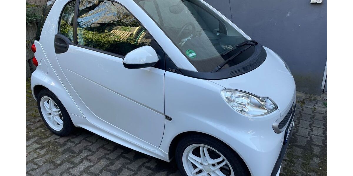 Smart ForTwo 61.000 km 7.200 &euro; Offenbach 63069