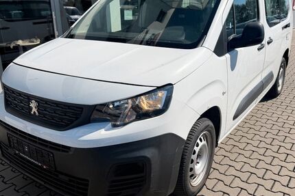 Peugeot Partner 28.000 km 9.590 &euro; Rüsselsheim 65428