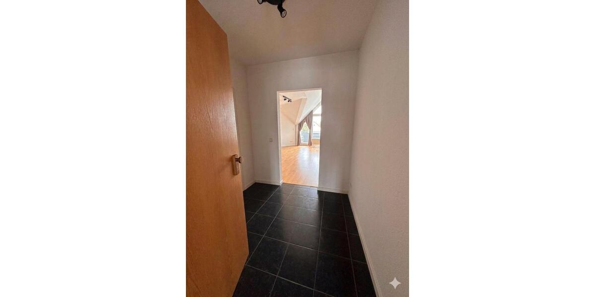 Dachgeschoßwohnung Dietzenbach - 3 Zimmer, 84 m&sup2;, 300.000&euro; | Angebot:26585248