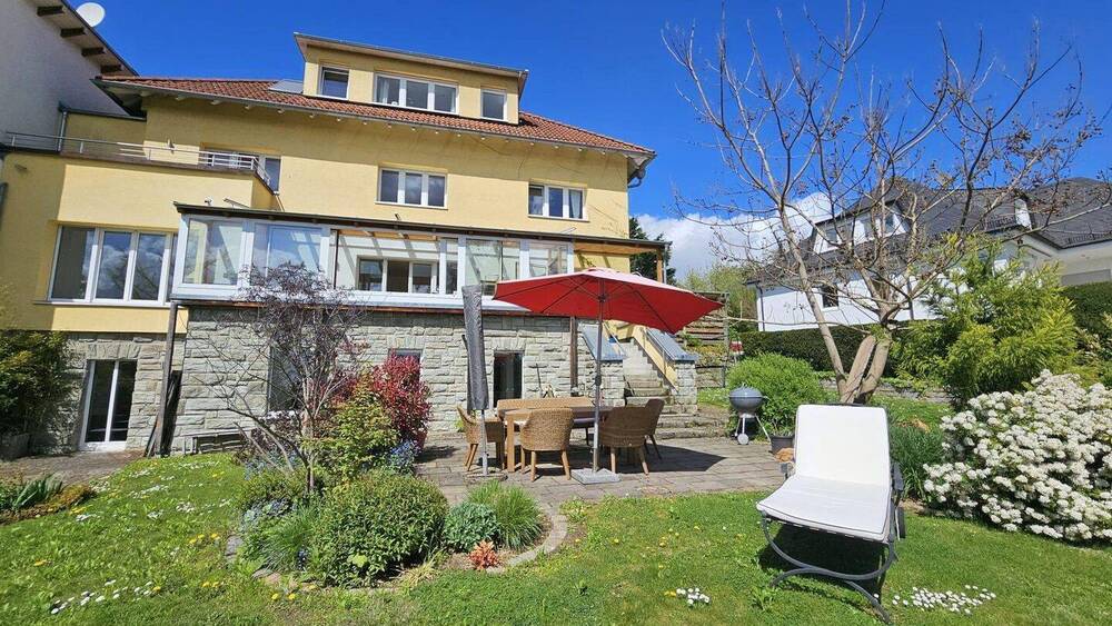 Einfamilienhaus Hofheim - 9 Zimmer, 320 m&sup2;, 4.250&euro; | Angebot:26616851