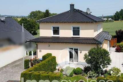 Haus zum Kaufen in Neu-Anspach 770.000 € 138.26 m²