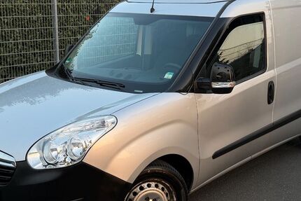 Opel Combo 149.999 km 7.600 &euro; Limeshain 63674