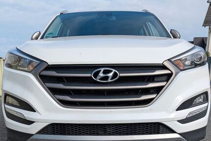 Hyundai TUCSON 85.000 km 13.900 € Weiterstadt 64331