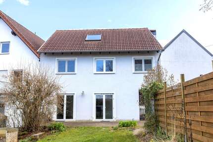 Haus Altenstadt - 10 Zimmer, 283 m&sup2;, 390.000&euro; | Angebot:26269302