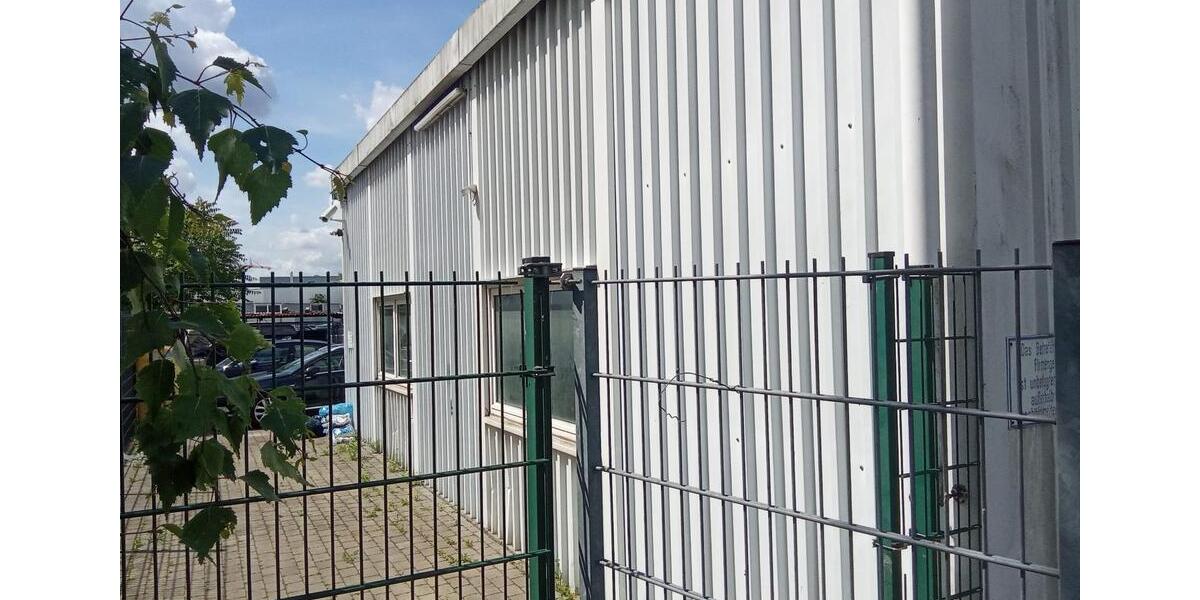 ca 550 qm Hallenfläche als Lager - Zwischenmiete 2-3 Monate zimmer