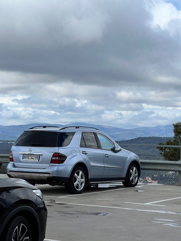 Mercedes-Benz ML 320 304.000 km 4.000 € Kelsterbach 65451