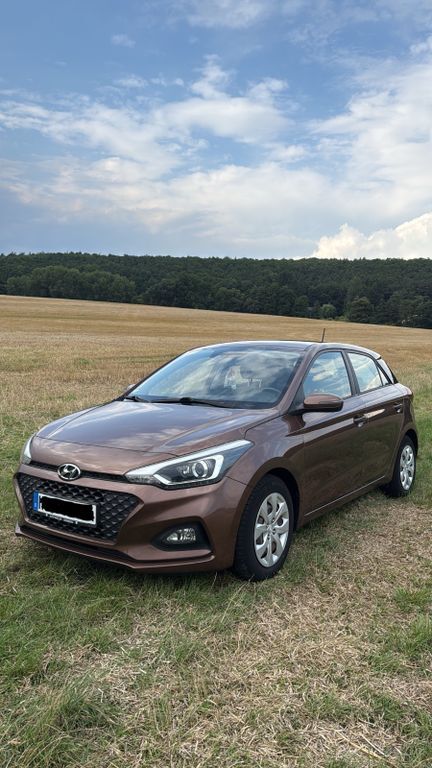 i20
