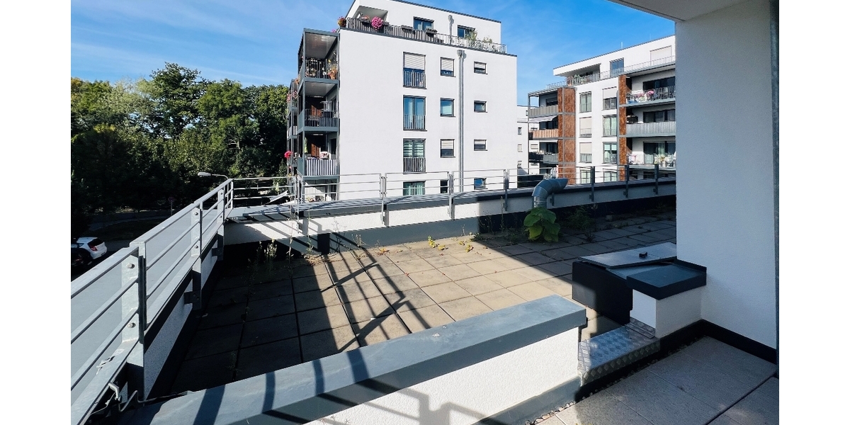Gut geschnittene 2-Zimmer-Wohnung mit großer Dachterrasse in Frankfurt-Unterliederbach! - Etagenwohnung Frankfurt am Main Unterliederbach | Angebot:27266002