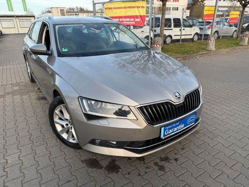 Skoda Superb 127.675 km 17.990 € Offenbach 63071