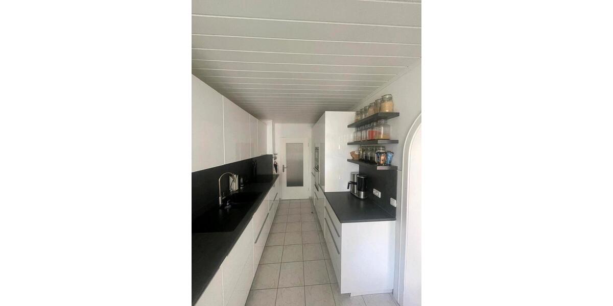 Etagenwohnung Dietzenbach - 3 Zimmer, 90 m&sup2;, 240.000&euro; | Angebot:27428986