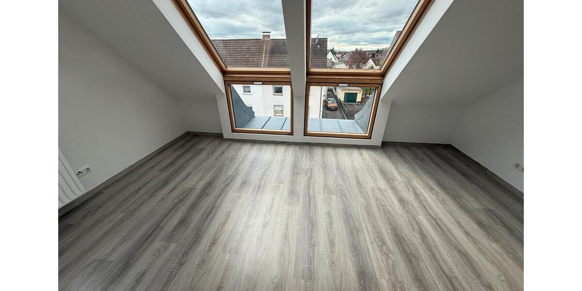 Dachgeschoßwohnung Langenselbold - 2 Zimmer, 48 m&sup2;, 480&euro; | Angebot:26227388