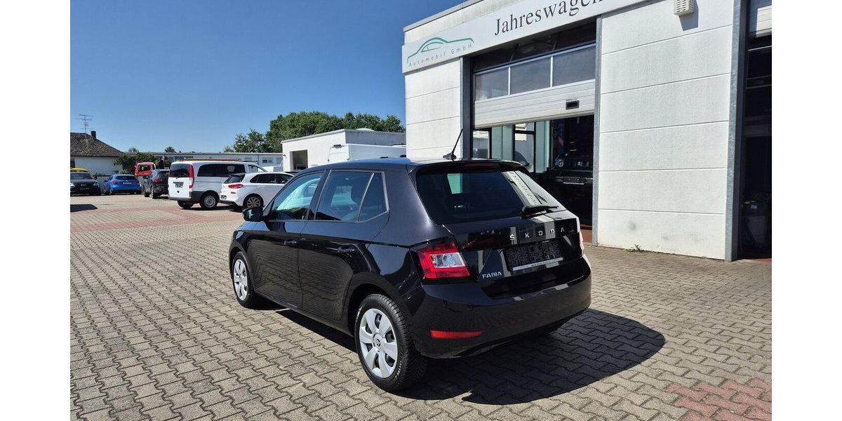 Skoda Fabia Ambition, Klima, Kamera, Carplay, Navi 41.400 km 14.890 &euro; Rodgau 63110