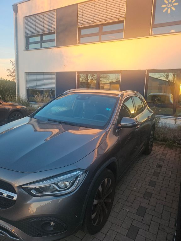 Mercedes-Benz GLA 200 71.600 km 35.000 € Obertshausen 63179