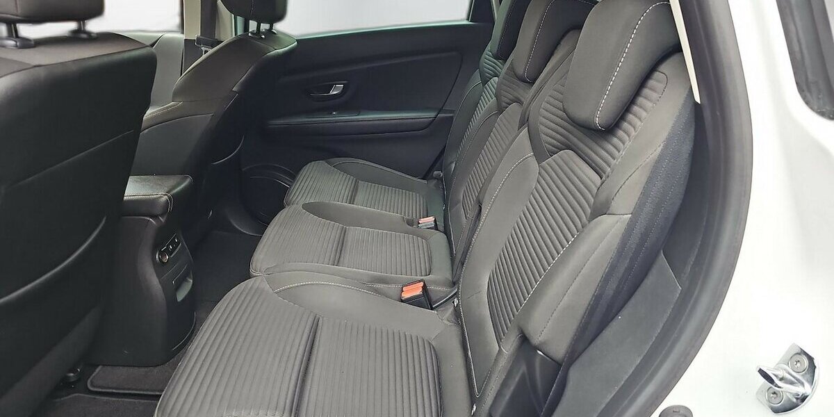 Renault Scenic Grand Equilibre Kamera, RATE 196,- 55.281 km 19.690 &euro; Schwalbach/Taunus 65824