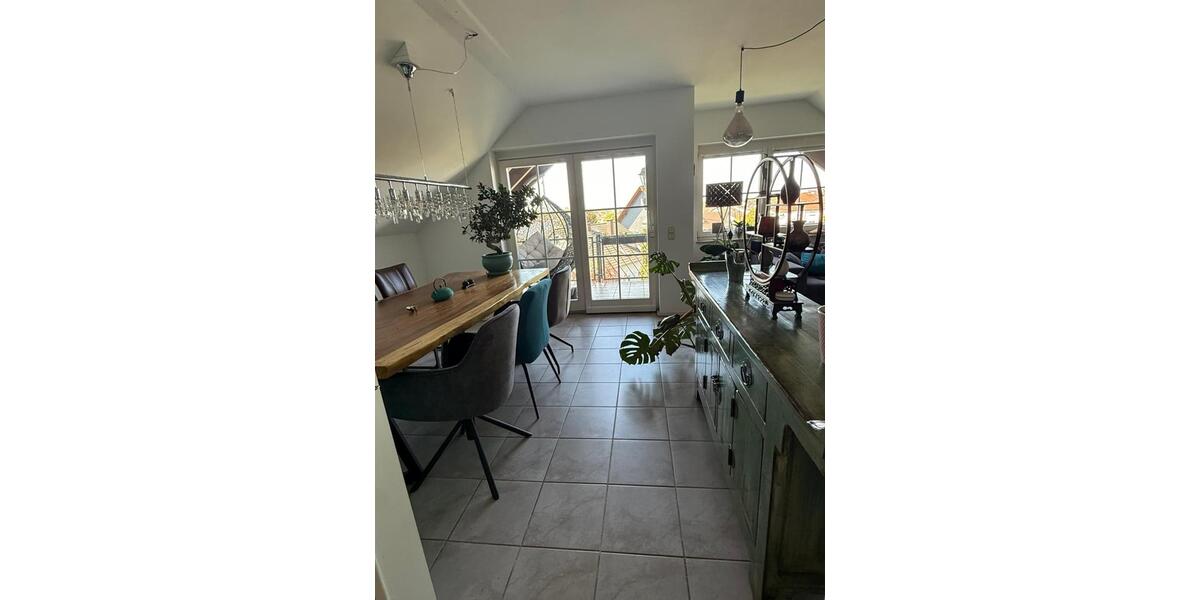 Dachgeschoßwohnung Münster (Hessen) - 3 Zimmer, 81 m&sup2;, 1.000&euro; | Angebot:26272083