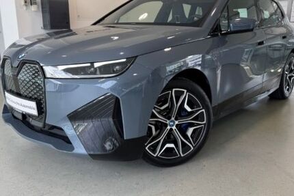 BMW iX 21.196 km 71.949 € Hofheim 65719