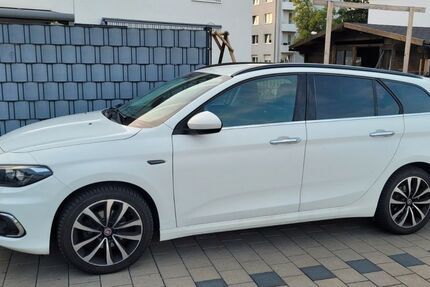 Fiat Tipo 85.000 km 10.300 &euro; Offenbach am Main 63069