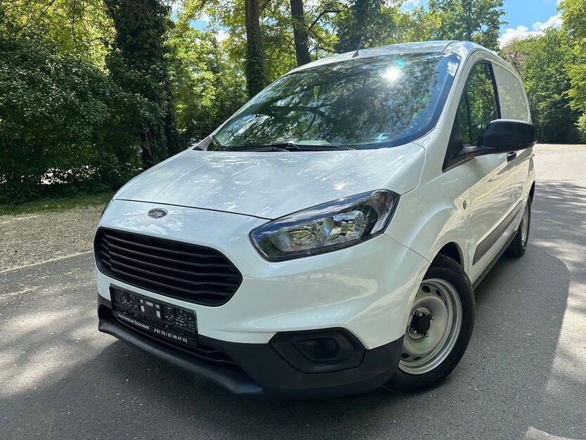 Ford Tourneo Courier 26.000 km 14.390 € Stockstadt 63811