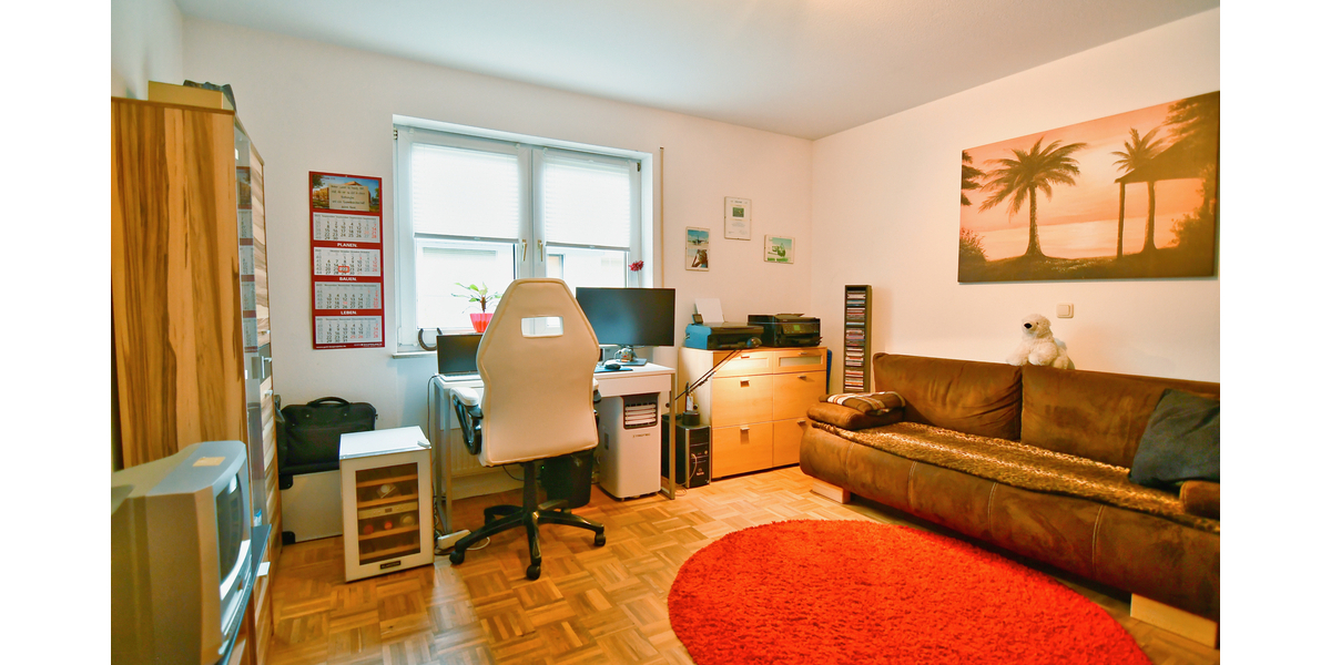 Schöne Wohnung mit 1a Infrastruktur + 2 TG Plätze 3 zimmer